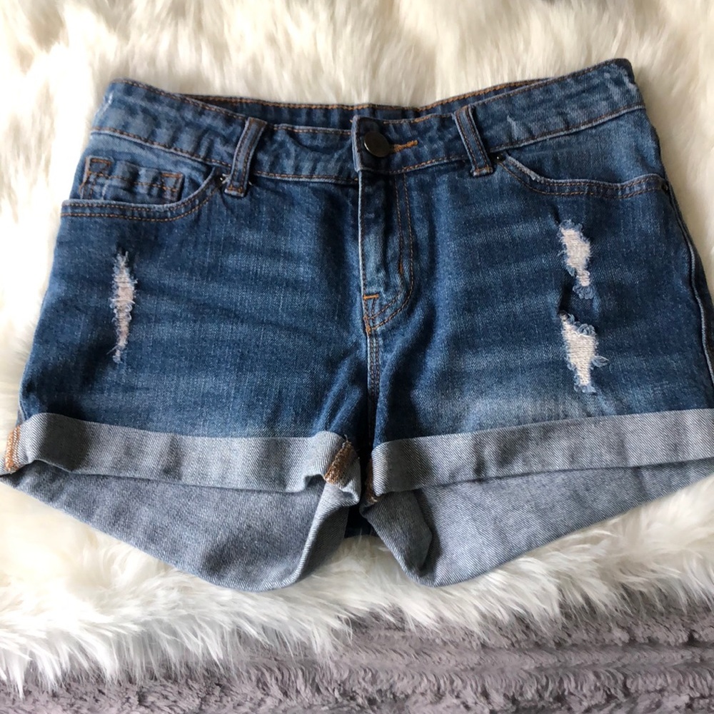 BDG Mid rise jean shorts